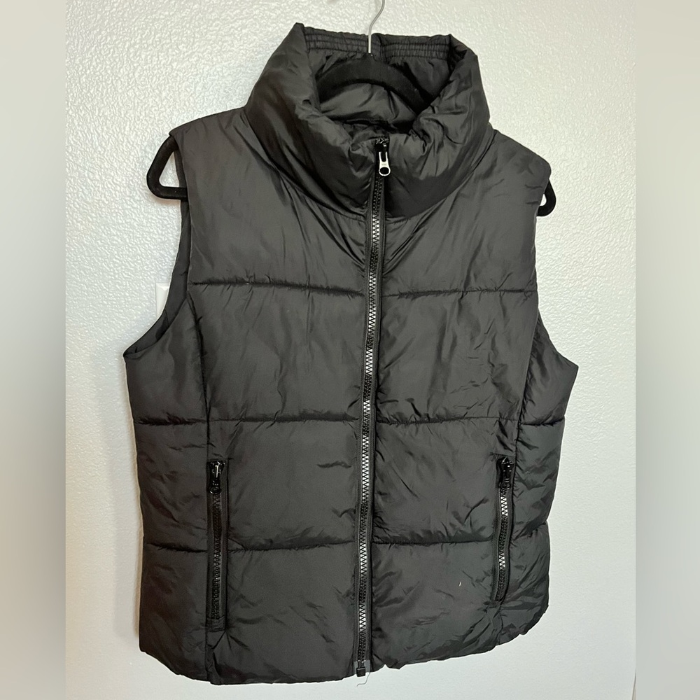 Joe Fresh Black Puffer Vest, Small